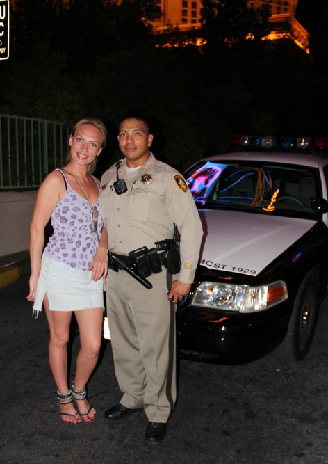 ���-�����